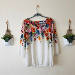 Beautiful Floral Top NWT